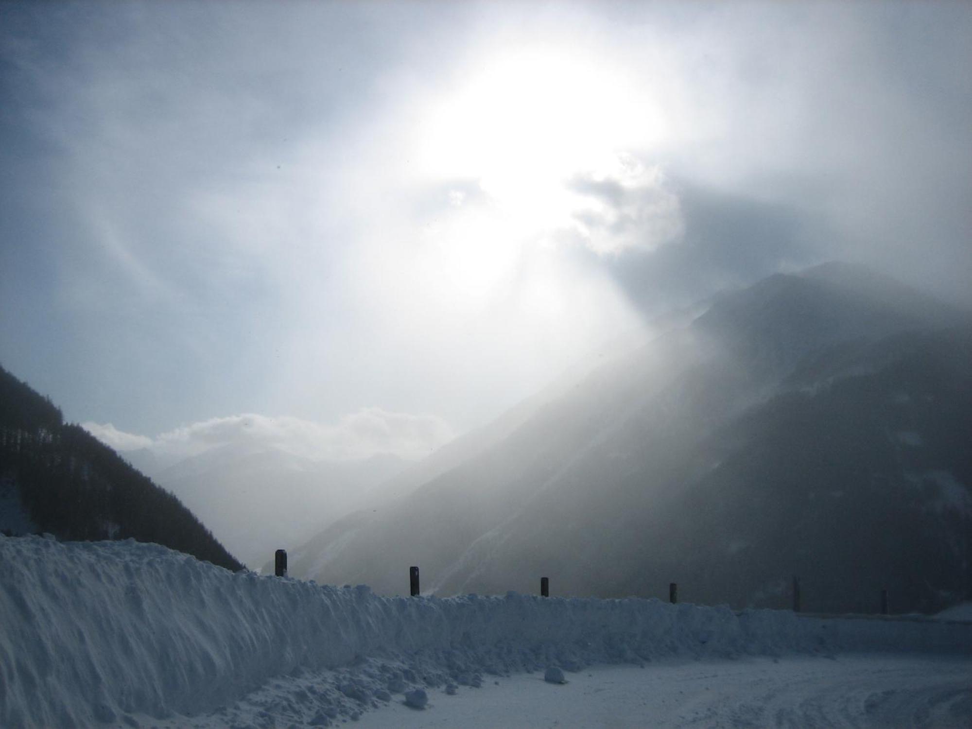 Appartement Haus Ursula à Kals-am Großglockner Extérieur photo