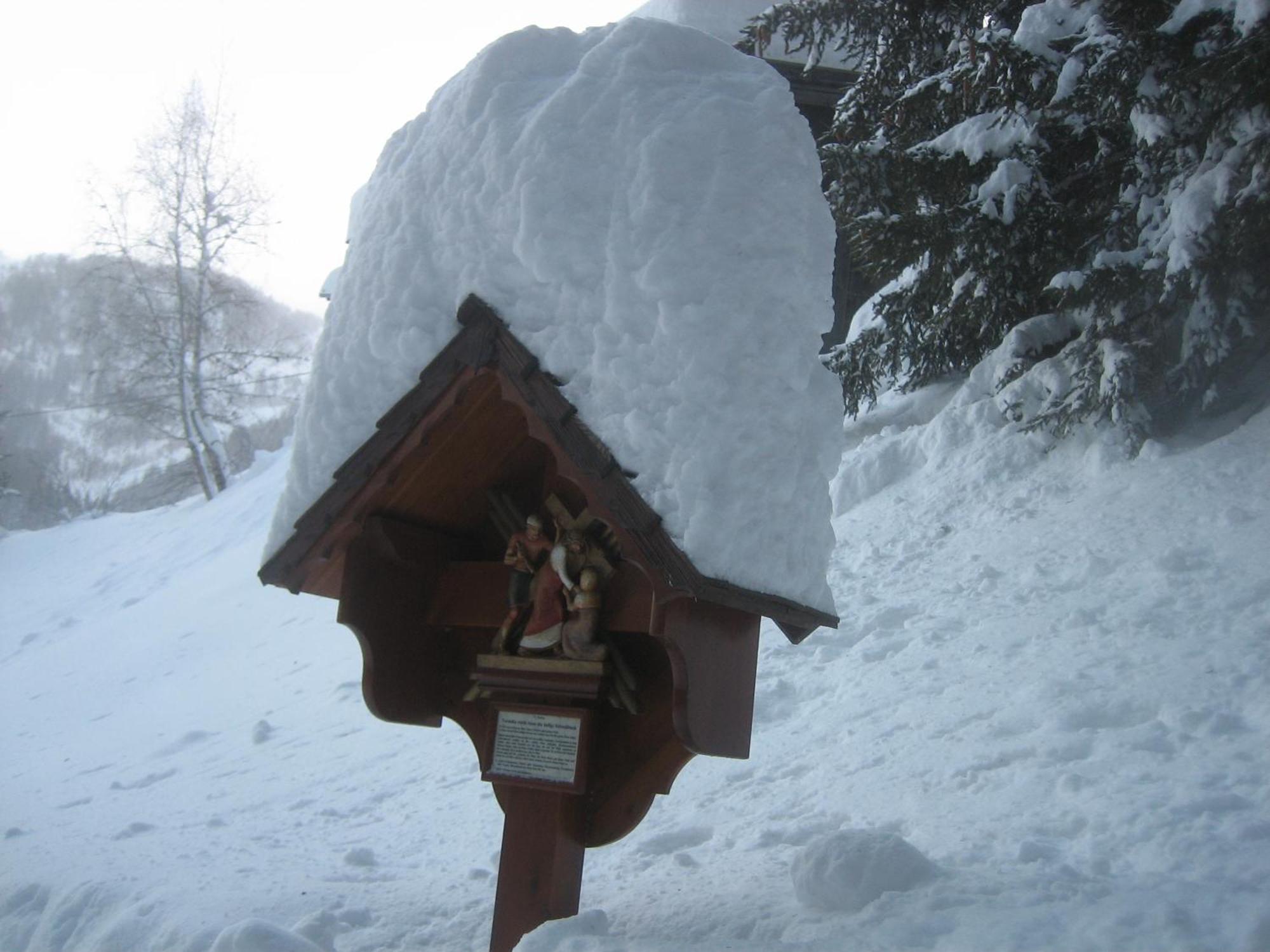 Appartement Haus Ursula à Kals-am Großglockner Extérieur photo