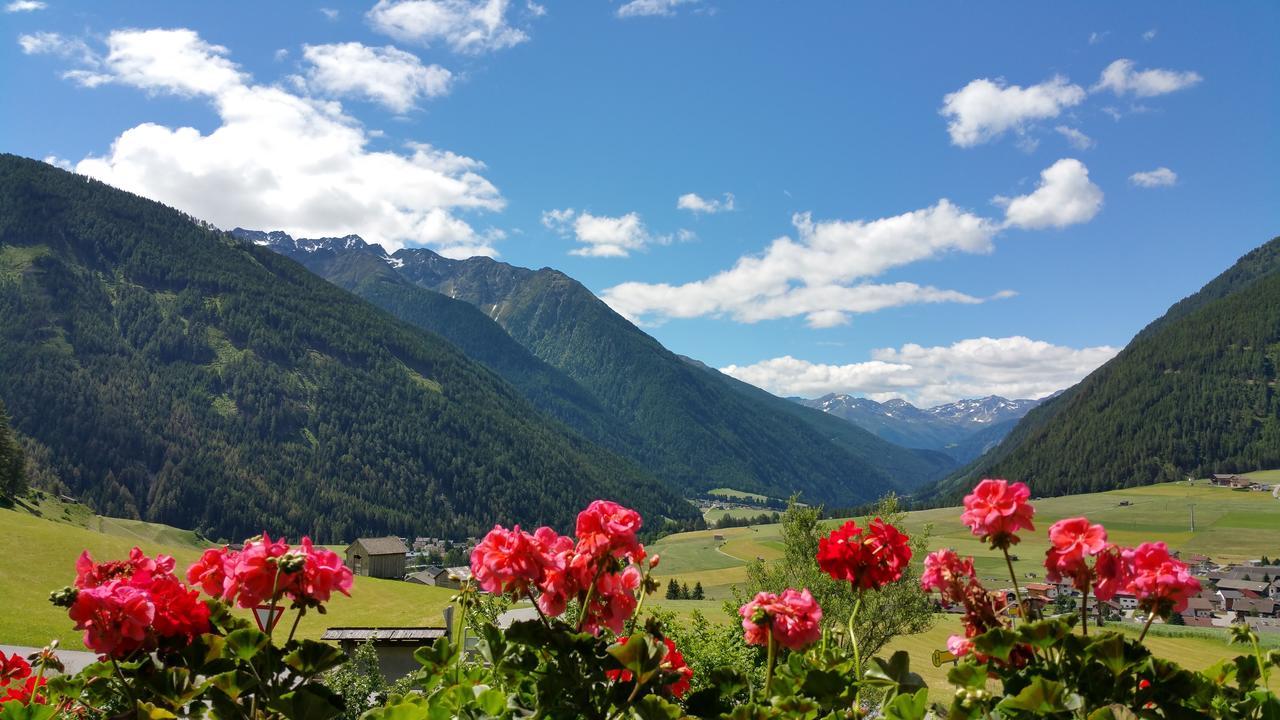 Appartement Haus Ursula à Kals-am Großglockner Extérieur photo